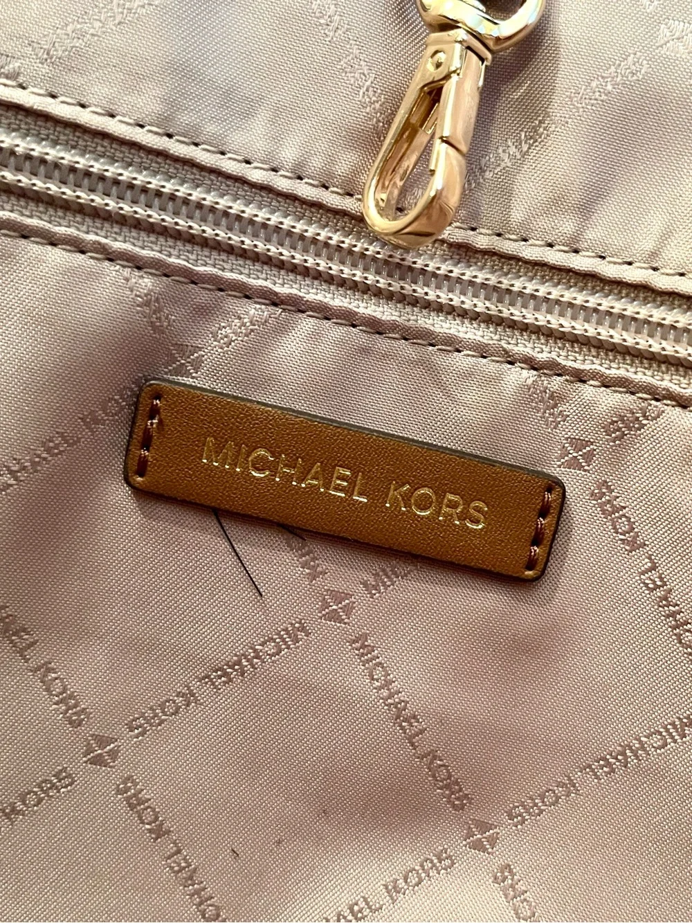 Michael Kors Jet Set Charm Gold Star Tote